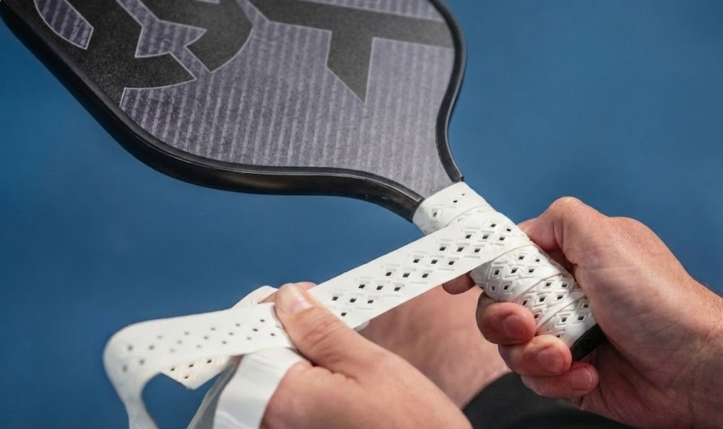 Applying overgrip to pickleball paddle grip size